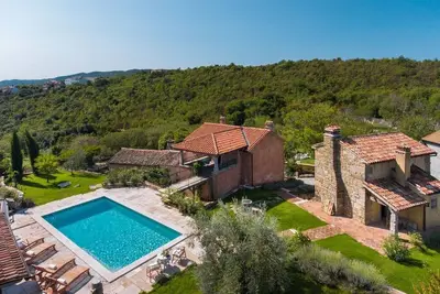 Image de Villa Malini with Pool, Sauna and Fenced Garden