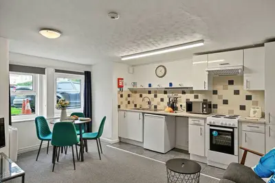 Image de Atherfield Apartments No. 4  - Lawn Side