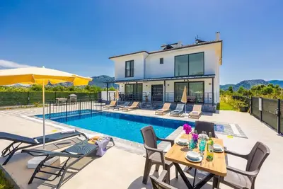 Image de Villa Wonder - Cinq Chambres Villa, Couchages 9