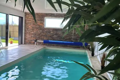 Image de Le Cottage de Porsguen- neuf- piscine intérieure chauffée-2 pas de la mer-4*