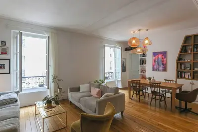 Image de Spacieux appartement proche de la Villette