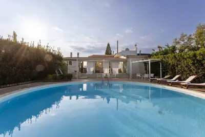 Villa Alexandra - Villa with pool