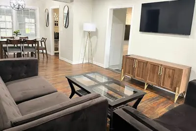 Image de 3-Br Retreat with Game Room Near Fort Sill & Cameron University in Lawton, Ok.