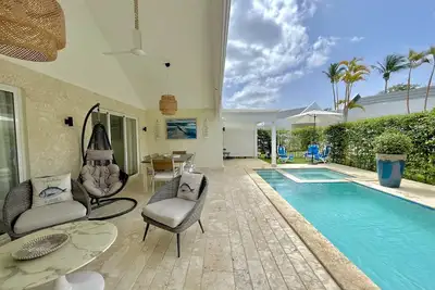 Image de Awesome home with private pool & beach access