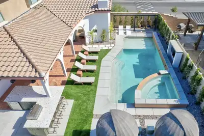 Image de Los Arcos- 7 bedrooom, sleeps 19 Pool Home