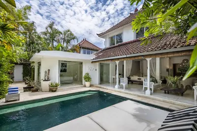 Image de Bali Gateway: 3br Serenity Villa In Heart Seminyak