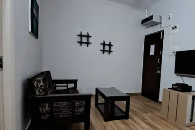 Image de Chez Oly fully furnished set in a quiet, green neighborhood & centrally located!