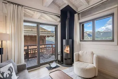 Charmant appartement au pied des pistes à Courchevel, idéal pour familles