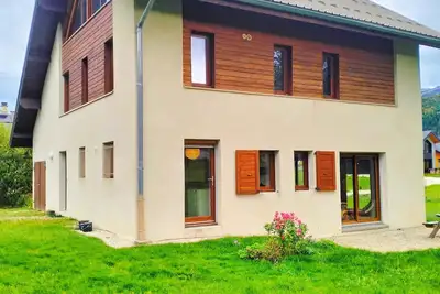 Image de Maison spacieuse à Corrençon avec terrasse et jardin, 4 chambres
