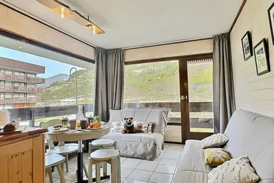 Image de Studio ensoleillé avec terrasse, proche des pistes à Tignes Lavachet, pour 4 personnes