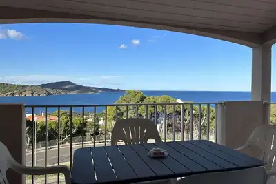 Image de Studio cabine 4 couchages avec parking à Banyuls