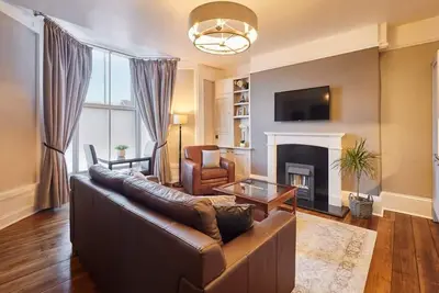 Image de Host & Stay | Endeavour Sails