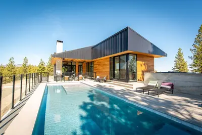 Image de Private pool, hot tub, sauna-Seclusion + serenity-In the hills above Lake Chelan