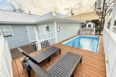 Image de Sweet Houston 14 people, 4 Bethrooms, 2 Full Bath. Pool, Central Houston.