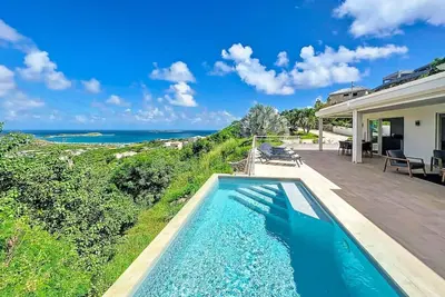 Image de Villa Azur, vue panoramique sur la Baie Orientale