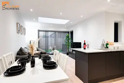 Image de New Build Haven - Close to City Centre - Etihad Stadium - Private Drive Parking