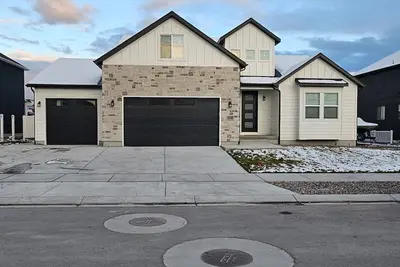 Image de Beautiful Utah Lake Home - Ready for Your group!
