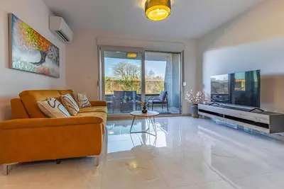 Image de Appartement confortable à Pula avec.