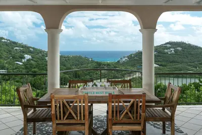 Best Views of Chocolate Hole -  5 mins from Cruz Bay - Solar with battery backup