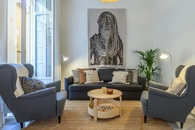 Image de Appartement situés au centre avec de beaux balcons et patios