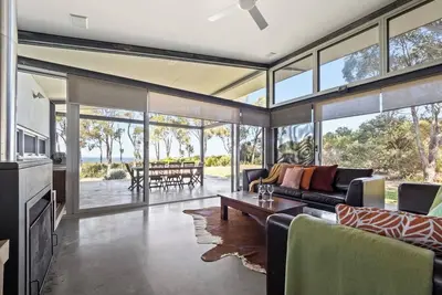 Image de Redgate Beach House with Private Tennis Court