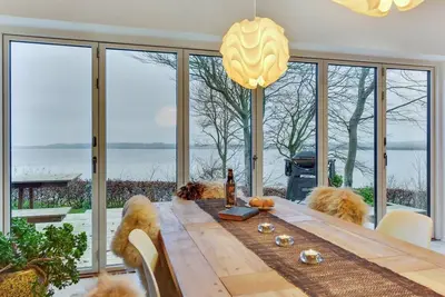 Image de \"Lika\" - 25m to the fjord by Interhome