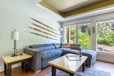 Image de Pooches Paradise - Pet Friendly Hot Tub & Pool