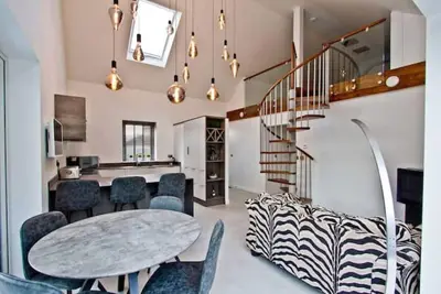 Image de Contemporary eco home with a twist!