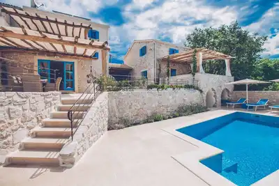 Image de Maison de vacances Gabonjin pour 1 - 11 personnes avec 5 chambres à coucher - Maison jumelée