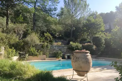 Image de Climatisée, au calme, très jolie maison, bel espace piscine, cadre champêtre