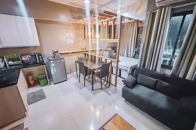 Image de Chillhauz Near Sm City, Ayala Center, It Park and Cebu City Center