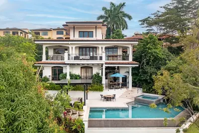 Image de Beautiful Reserva Conchal- 6 Bedroom Home with Ocean and Golf course views.