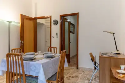 Image de Appartement 'Vito 80' avec vue sur montagne et balcon