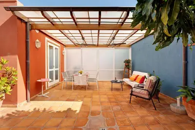 La Calabacera Casa Amarilla' avec vue sur la mer, piscine partagée et Wi-Fi