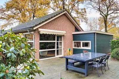 Image de Superbe maison à Putten avec WiFi