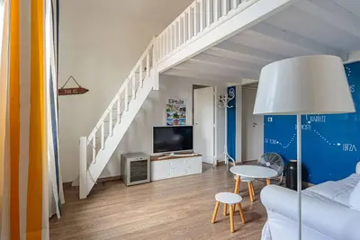 Image de Charmant appartement 1 chambre avec mezzanine à 800m de la plage et près des commerces, Wi-Fi gratuit