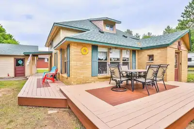 House w/ Wi-Fi, Fire Pit, Trailer Parking, W/D
