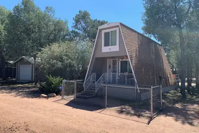 Cozy A-Frame w/ 4 beds, home-away-from-home, explore Tonto with ease!