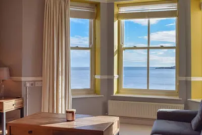 Image de Picked for its sublime beach views across South Beach on the Esplanade within Tenby.
