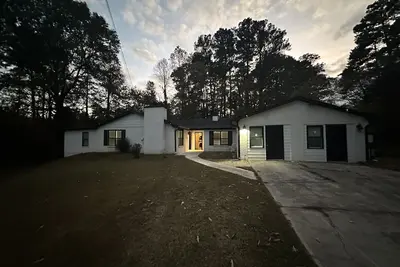 Image de 4 bedroom house close to downtown with 8 beds