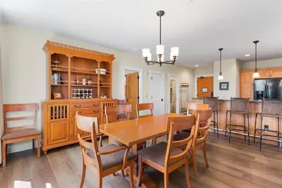 Image de Modern 2br/2ba condo in Founders Lodge adjacent to Stratton Village and Mountain