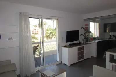 Image de Appartement central, au calme avec vue Mer