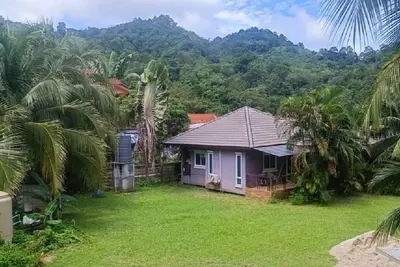 Image de Villa 2 Chambres au pied de la forêt, grand jardin a 5mn d une magnifique plage