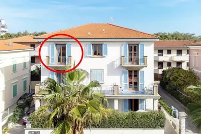 Image de 7 Suite Levante, secondo piano, affaccio vista mare, bagno con vasca