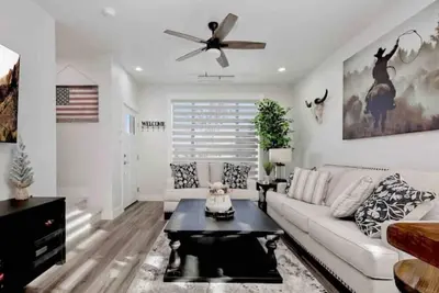 Image de Meridian home close to Boise river & the Greenbelt\n\n