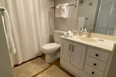 Image de Charlotte’s Heavenly Haven: 2 Bedroom Lux Condo\n\n