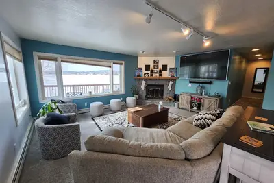 Image de Hidden Lakefront Villa