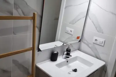 Image de Piso Para 4 Personas a 80 Pasos de la Playa de Lloret de Mar