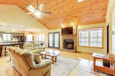 Image de Marble Vacation Rental w/ Hot Tub & Fire Pit