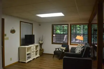 Image de Ottery Creek Cabin Rental